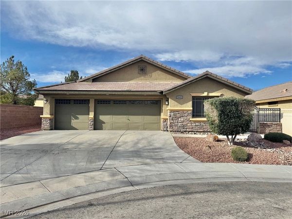 5805 Hawkeye Bell Street, North Las Vegas, NV 89081