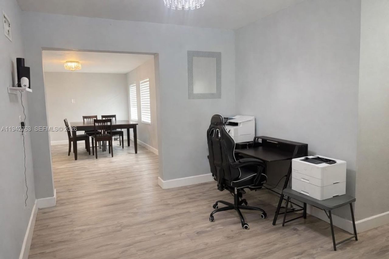 6305 Hayes St, Hollywood, FL 33024 Photo