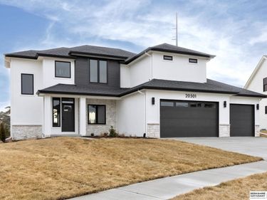 20501 Ogden Street, Elkhorn, NE 68022