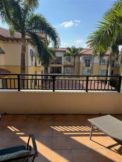 16100 Emerald Estates Drive, Unit 498, Weston, FL 33331 Photo