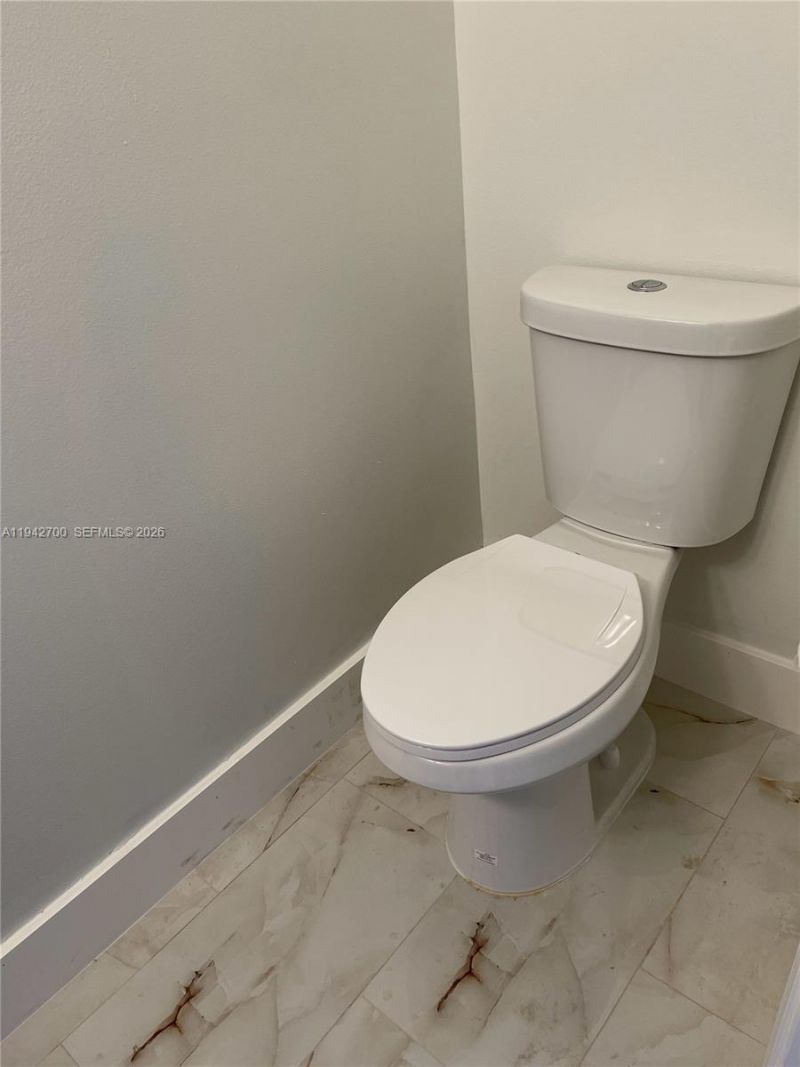 3675 San Simeon Cir, Unit 3675, Weston, FL 33331 Photo