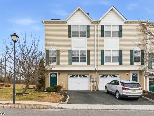 312 George Wilson Blvd, Flemington, NJ 08822