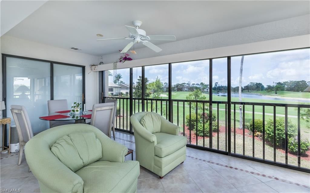 5825 Trailwinds Dr, Unit 425, Fort Myers, FL 33907 Photo