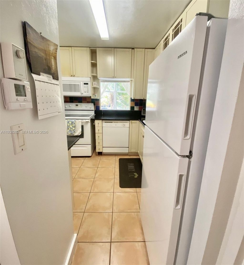 210 172nd St , Unit 226, Sunny Isles Beach, FL 33160 Photo