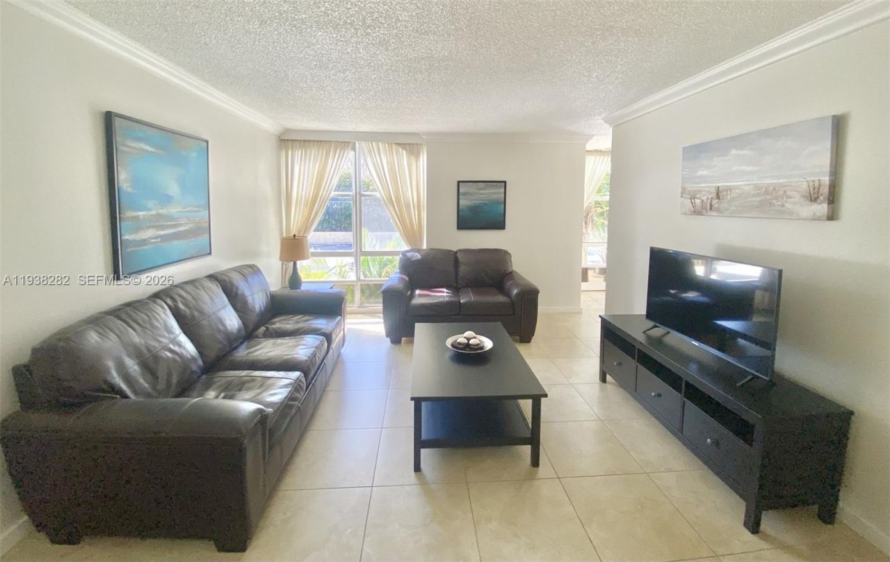 210 172nd St , Unit 226, Sunny Isles Beach, FL 33160 Photo