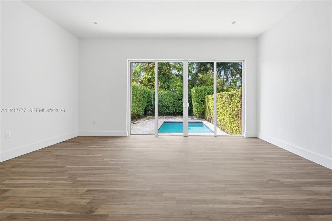 2852 SW 32nd Ct , Unit 2852, Miami, FL 33133 Photo