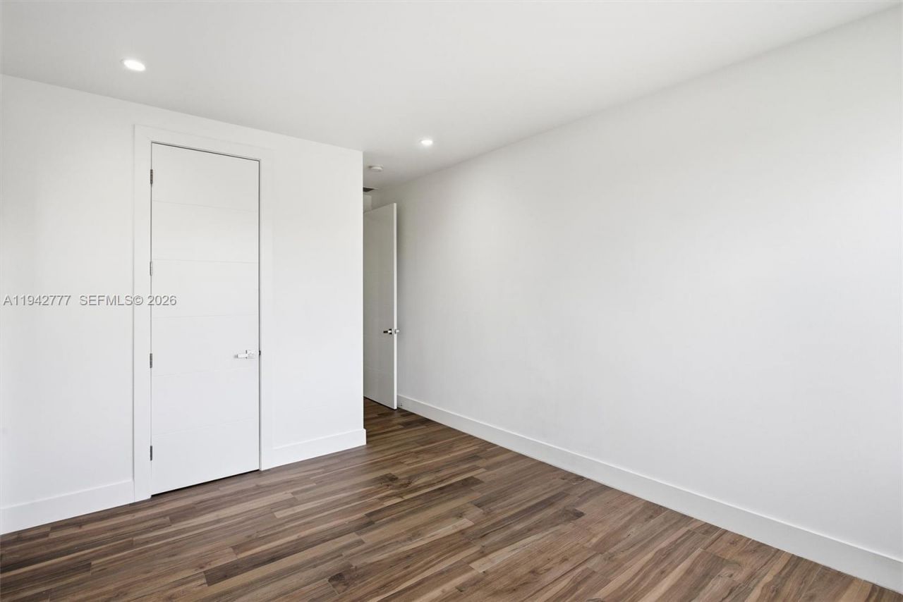 2852 SW 32nd Ct , Unit 2852, Miami, FL 33133 Photo