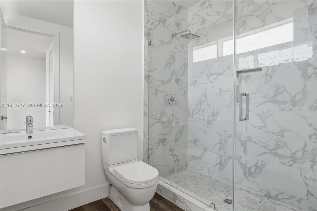 2852 SW 32nd Ct , Unit 2852, Miami, FL 33133 Photo