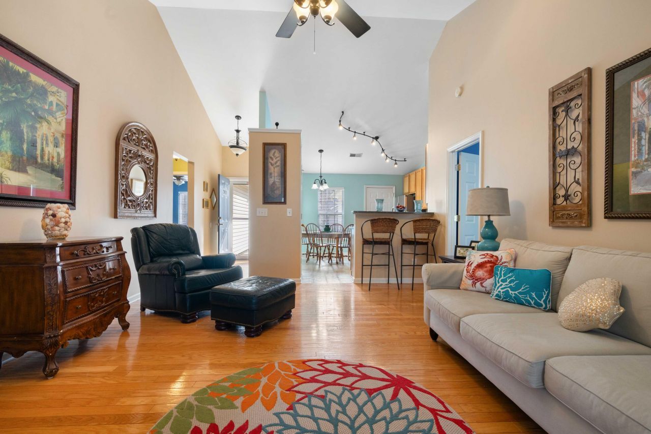 202 Moon Shadow Lane Photo 14