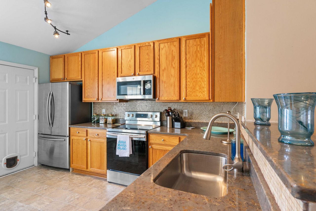 202 Moon Shadow Lane Photo 7