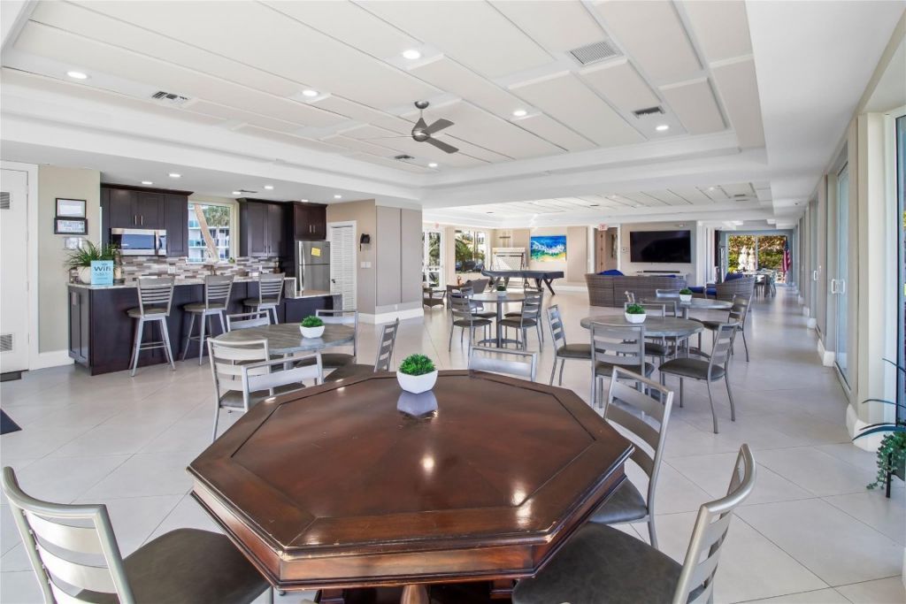 333 NE 21st Avenue, Unit 1108, Deerfield Beach, FL 33441 Photo