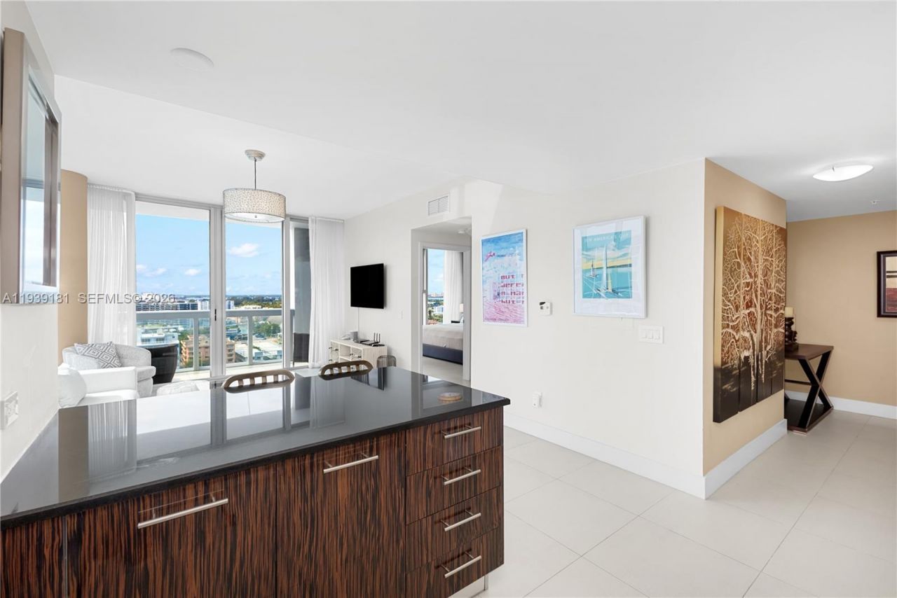 6899 Collins Ave, Unit 1509, Miami Beach, FL 33141 Photo