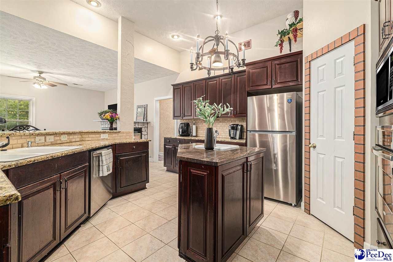 2425 Hunters Trail Photo 11