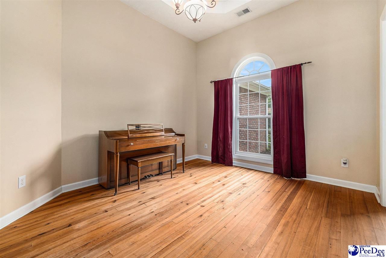 2425 Hunters Trail Photo 37