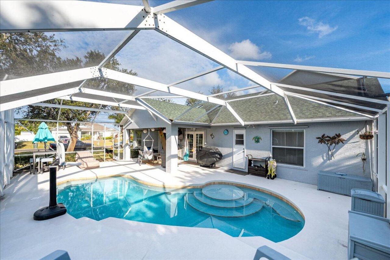 414 SE Cork Road, Port Saint Lucie, FL 34984 Photo