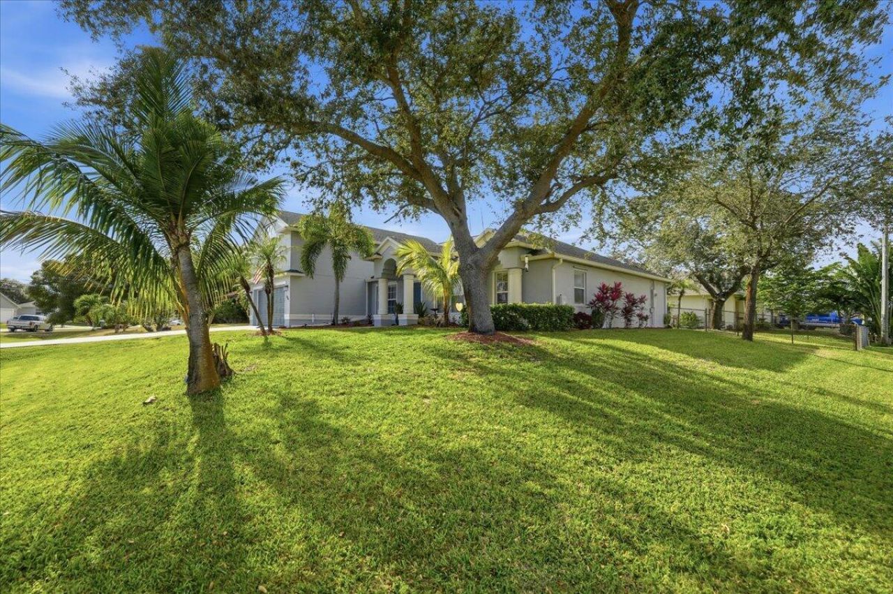 414 SE Cork Road, Port Saint Lucie, FL 34984 Photo