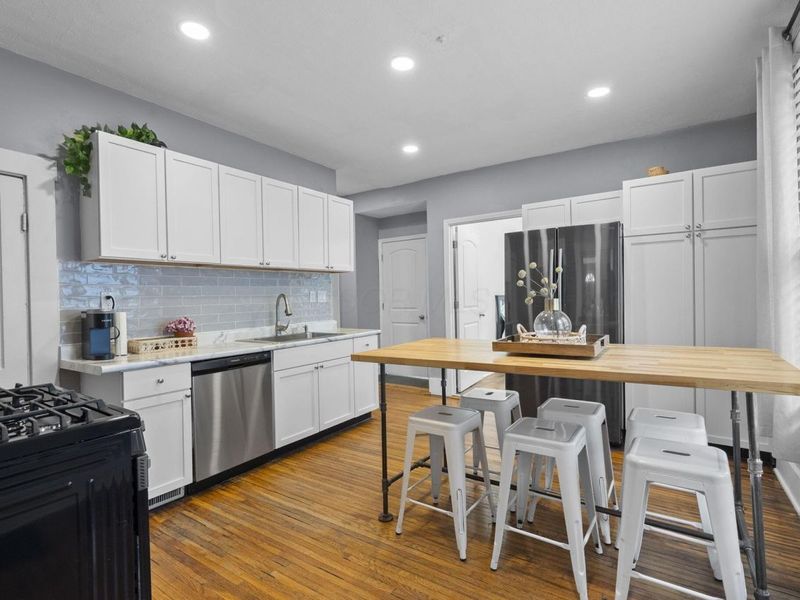 983 Michigan Avenue, Columbus, OH 43201 Photo 6