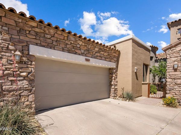 19550 N GRAYHAWK Drive, Unit 1084, Scottsdale, AZ 85255