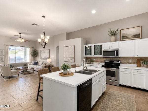 3798 S SETON Avenue, Gilbert, AZ 85297