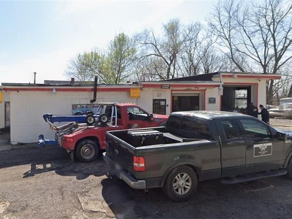 4401 E 27th Street, Kansas City, MO 64127