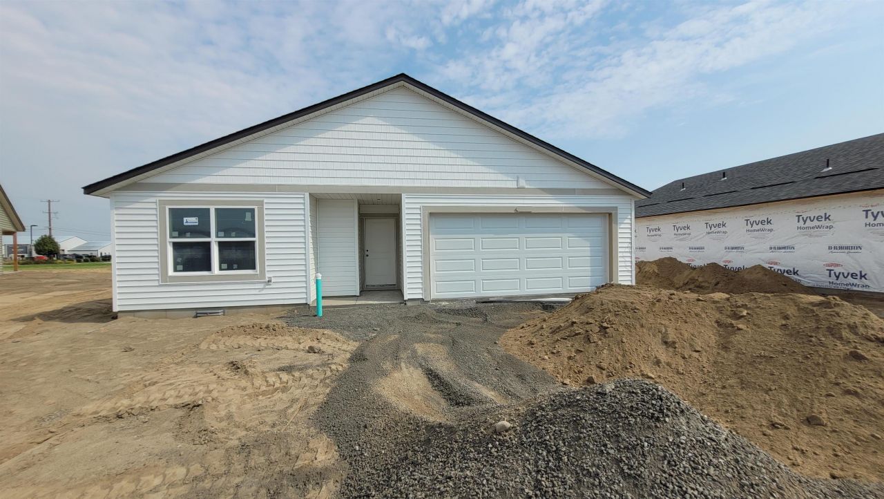 1562 E A St, Deer Park, WA 99006 Main Photo