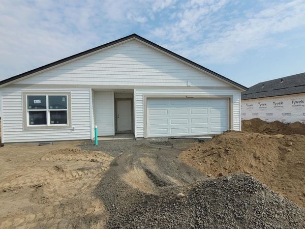 1562 E A St, Deer Park, WA 99006