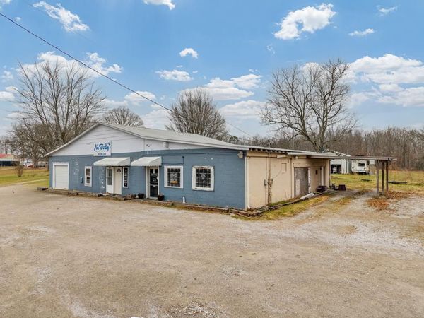 6147 S. York Hwy, Clarkrange, TN 38553