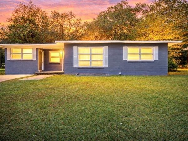 1757 Le Grande Drive, Mobile, AL 36618