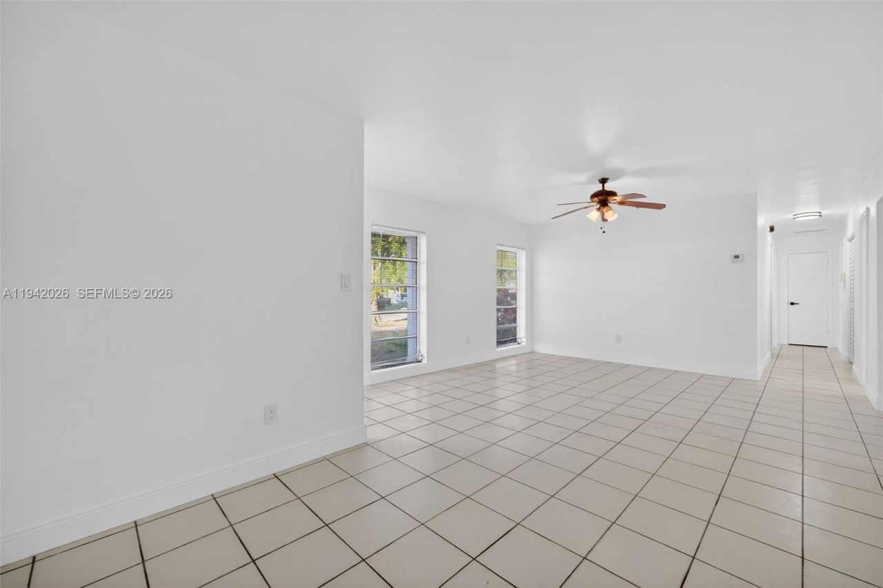 11000 SW 156th St, Miami, FL 33157 Photo