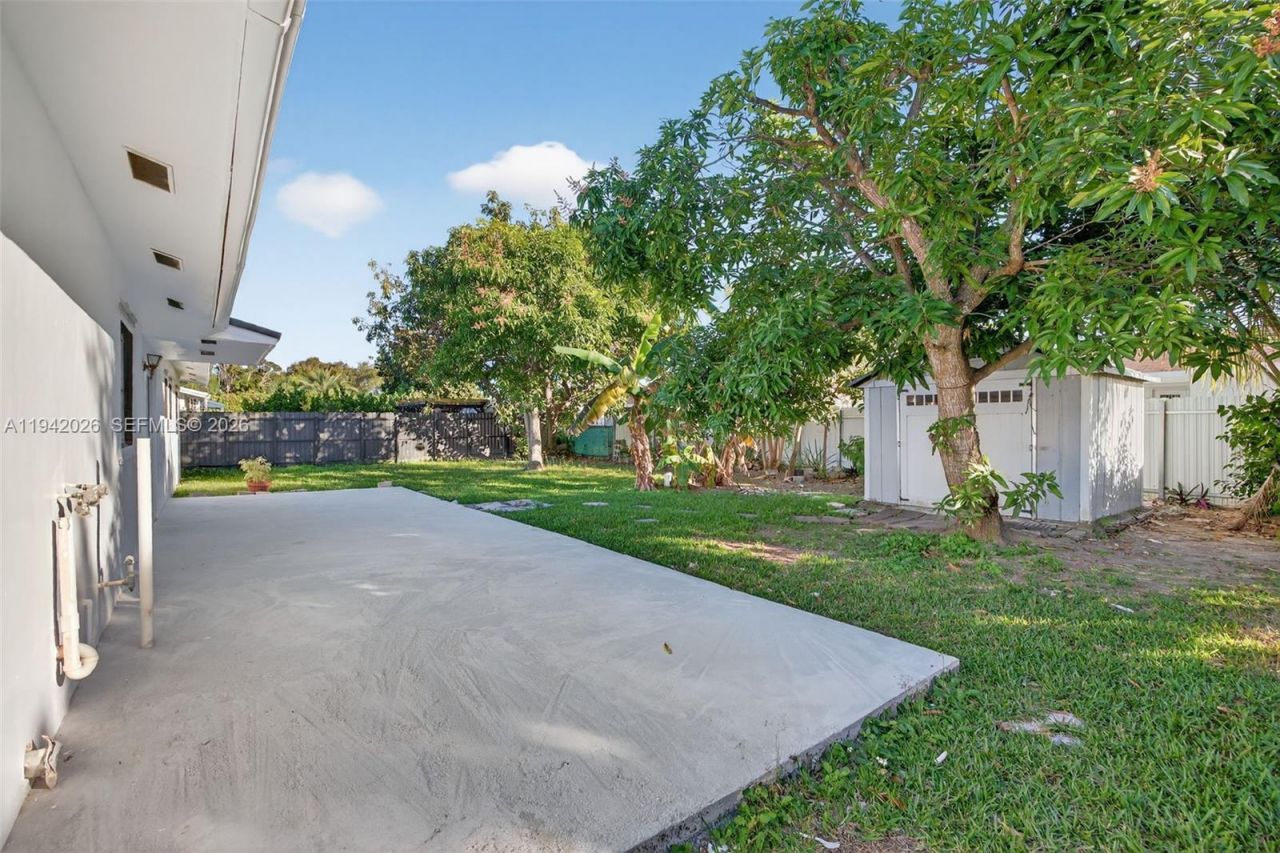 11000 SW 156th St, Miami, FL 33157 Photo