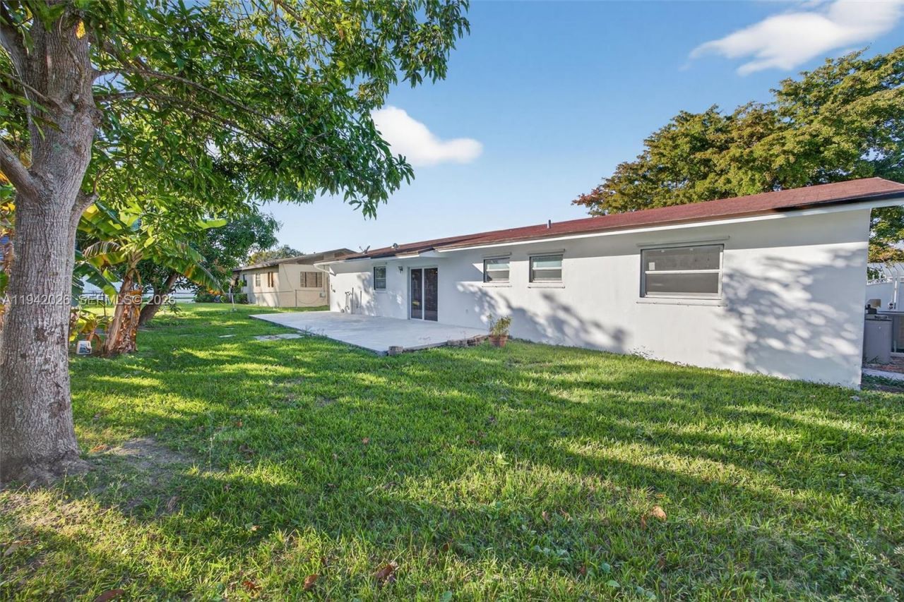 11000 SW 156th St, Miami, FL 33157 Photo