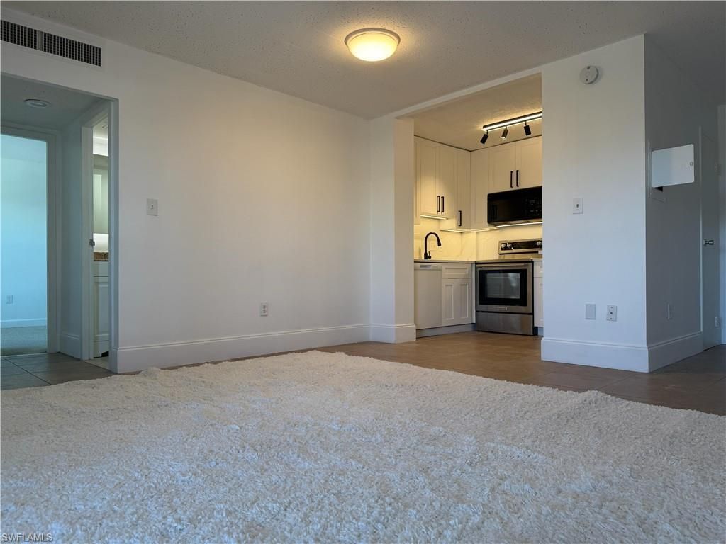 2350 W 1st St, Unit 303, Fort Myers, FL 33901 Photo