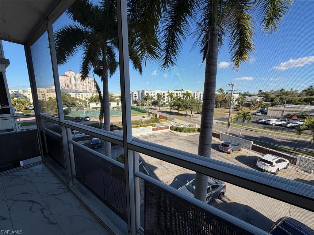 2350 W 1st St, Unit 303, Fort Myers, FL 33901 Photo