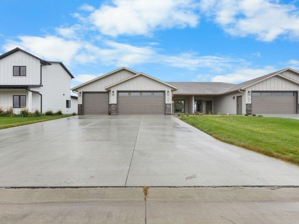 505 Mill Pond Rd, Unit 2, Rock Rapids, IA 51246