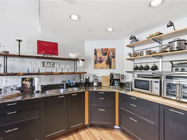 2260 1st ST, Unit 210, FORT MYERS, FL 33901