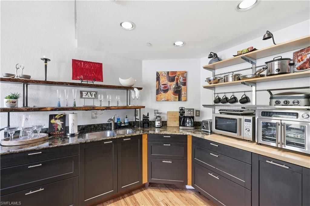 2260 1st St, Unit 210, Fort Myers, FL 33901 Photo