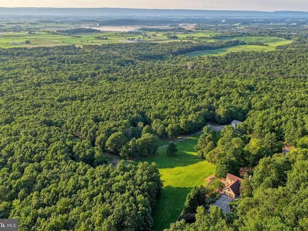 3035 STILLHOUSE HOLLOW ROAD, SHIPPENSBURG, PA 17257