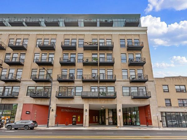1645 W Ogden Avenue, Unit 431, Chicago, IL 60612