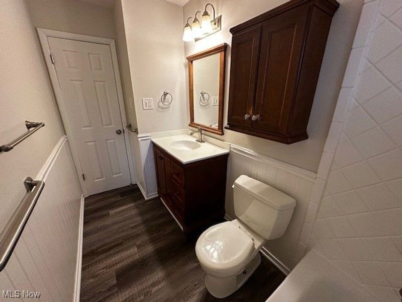 23939 Fairlawn Drive, North Olmsted, OH 44070 Photo 12