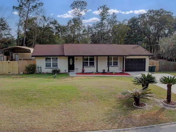 4504 Wilderness Ln N, Jacksonville, FL 32258