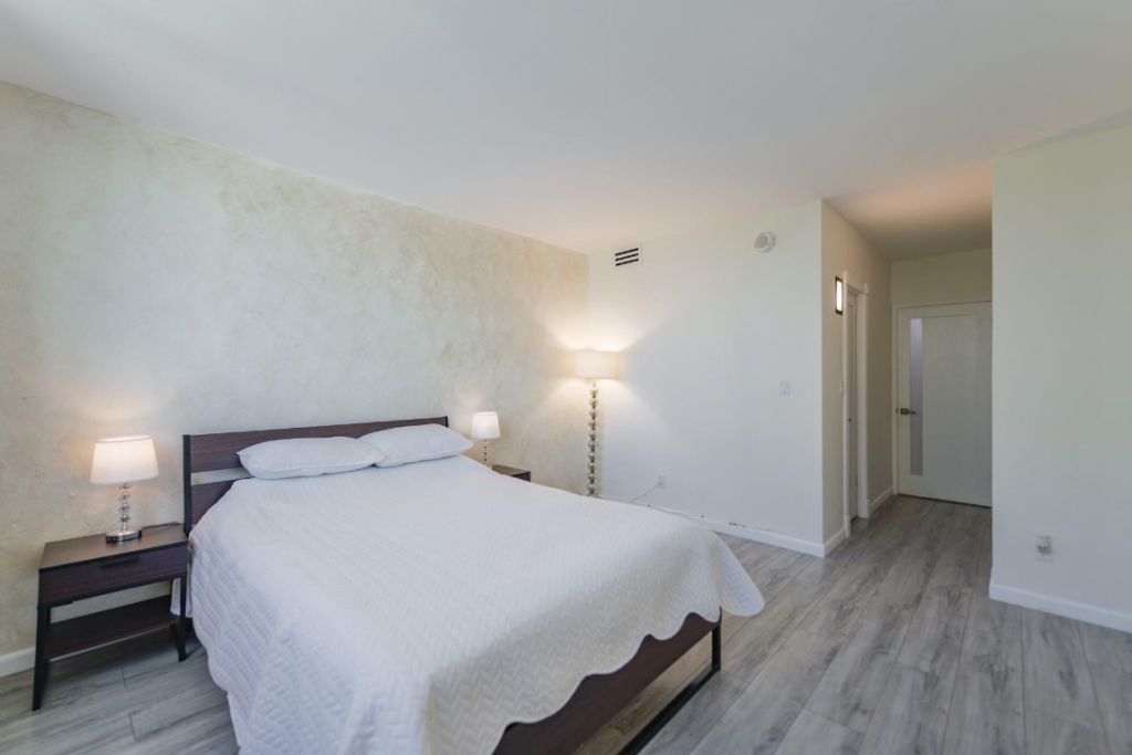 19380 Collins Avenue, Unit 501, Sunny Isles Beach, FL 33160 Photo