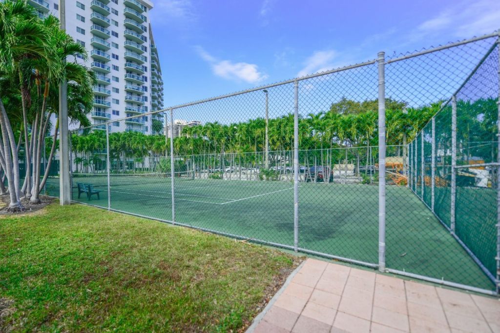 19380 Collins Avenue, Unit 501, Sunny Isles Beach, FL 33160 Photo
