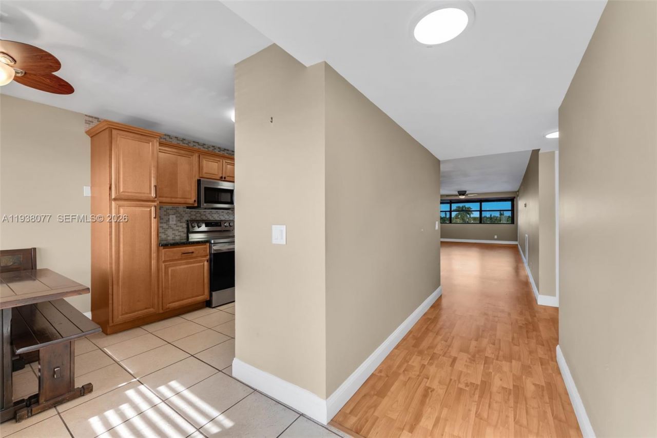 2705 NW 104th Ave, Unit 404, Sunrise, FL 33322 Photo