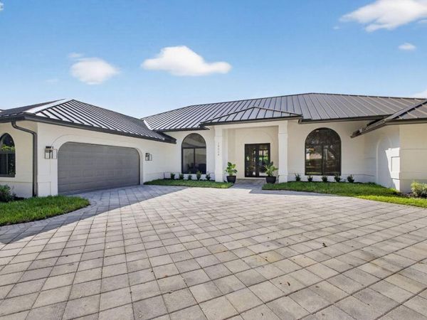 18240 SE Heritage Drive, Tequesta, FL 33469