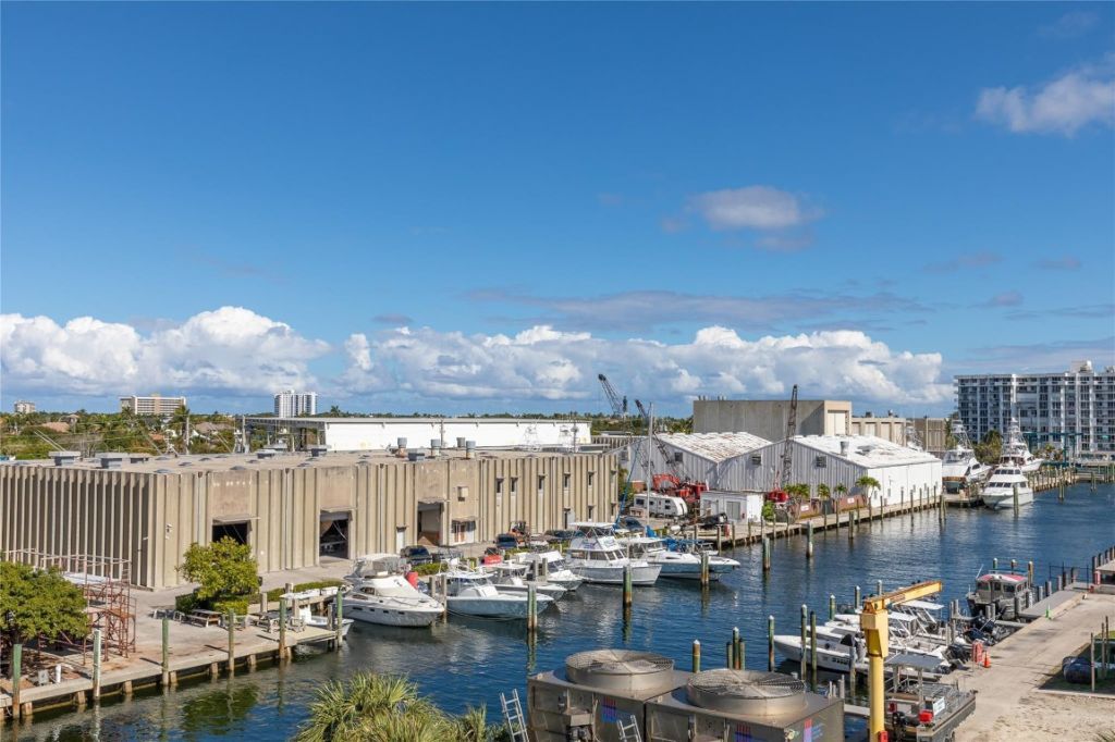 2731 NE 14th Street Causeway, Unit 538, Pompano Beach, FL 33062 Photo