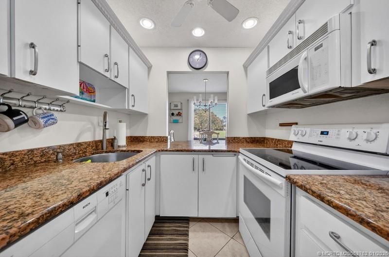 5335 SE Miles Grant Road, Unit H206, Stuart, FL 34997 Photo