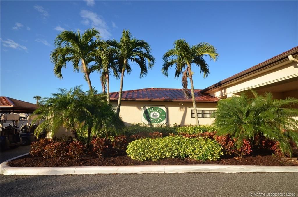 5335 SE Miles Grant Road, Unit H206, Stuart, FL 34997 Photo