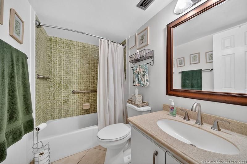 5335 SE Miles Grant Road, Unit H206, Stuart, FL 34997 Photo
