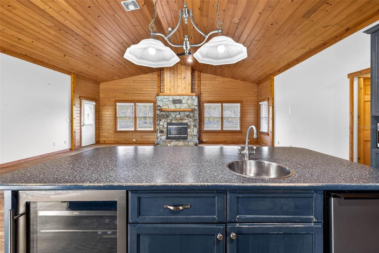 6750 Sutton Oaks Lane, Zephyrhills, FL 33541 Photo