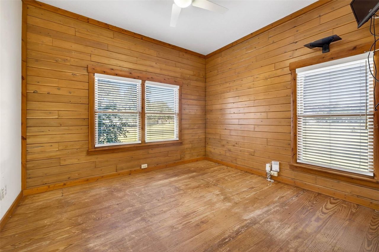 6750 Sutton Oaks Lane, Zephyrhills, FL 33541 Photo